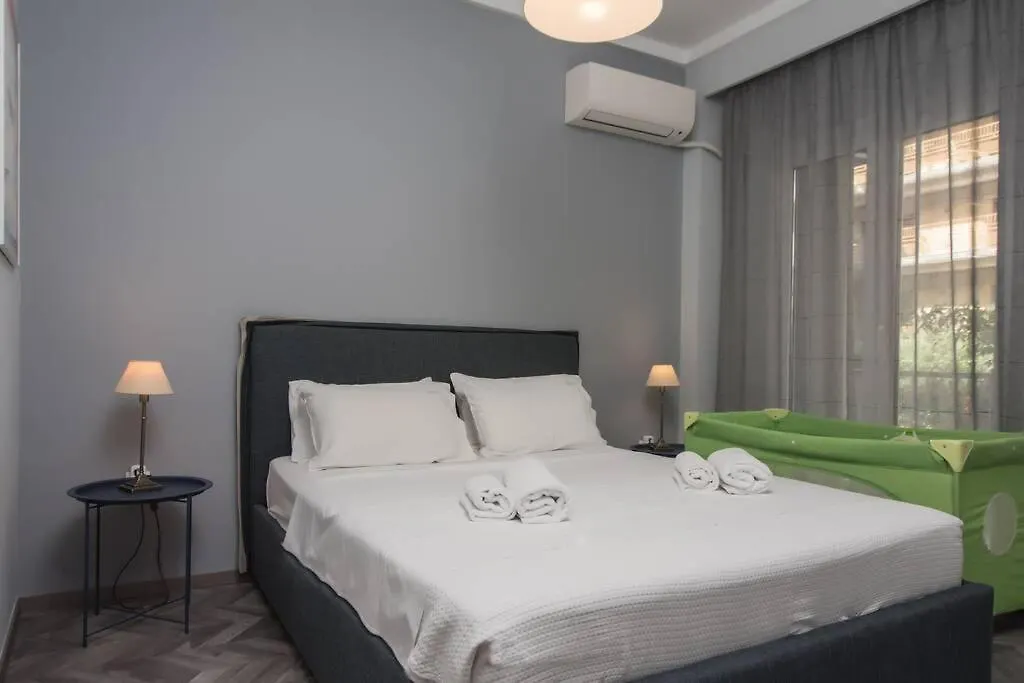 Feel Like Home In Thessaloniki Apartment